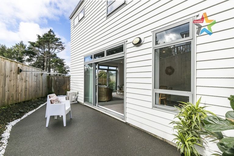 Photo of property in 9/30 Monowai Road, Johnsonville, Wellington, 6037