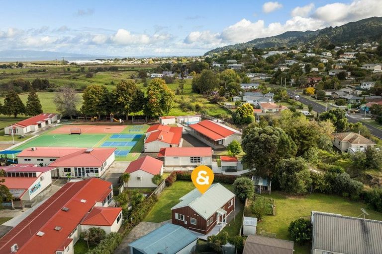 Photo of property in 104a Lowe Avenue, Thames, 3500