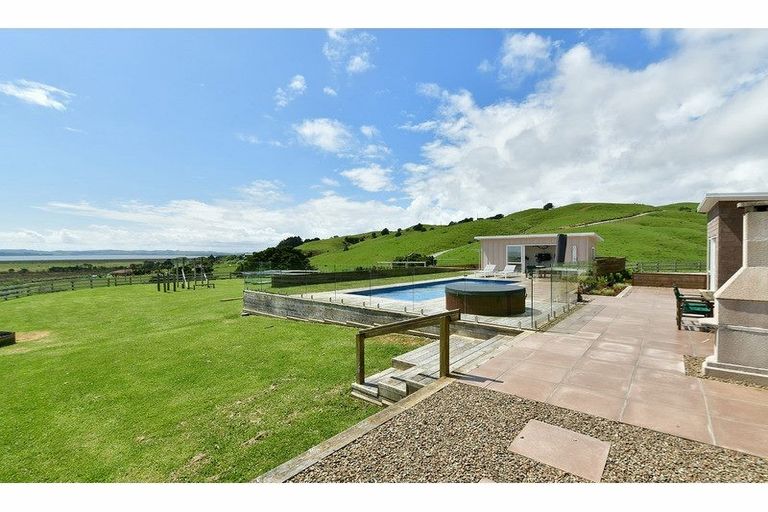 Photo of property in 3354 Kaipara Coast Highway, Glorit, Warkworth, 0984