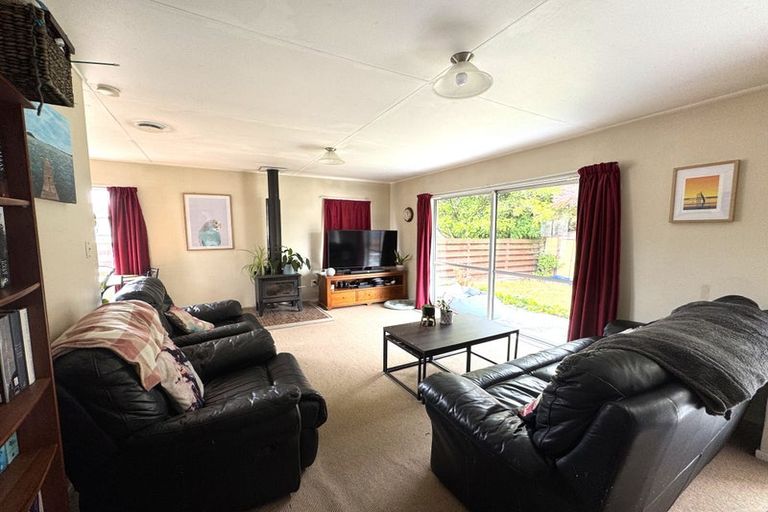 Photo of property in 8b Geraldine Crescent, Cloverlea, Palmerston North, 4412