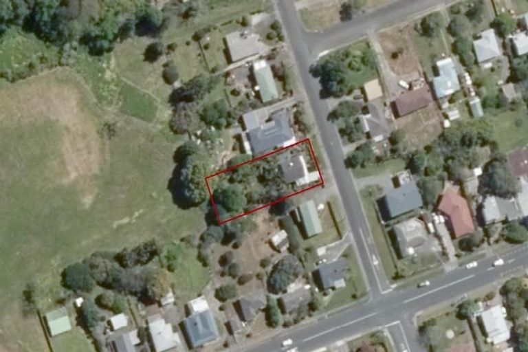 Photo of property in 2 Charles Street, Te Kamo, Whangarei, 0112