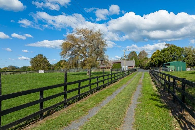 Photo of property in 105 Marshmeadow Road, Newstead, Hamilton, 3286