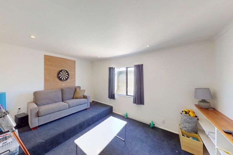 Photo of property in 10 Mowhia Grove, Waitarere, Levin, 5510