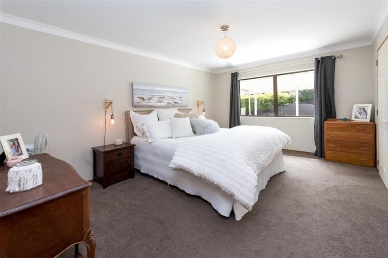 Photo of property in 4a Rodney Street, Howick, Auckland, 2014