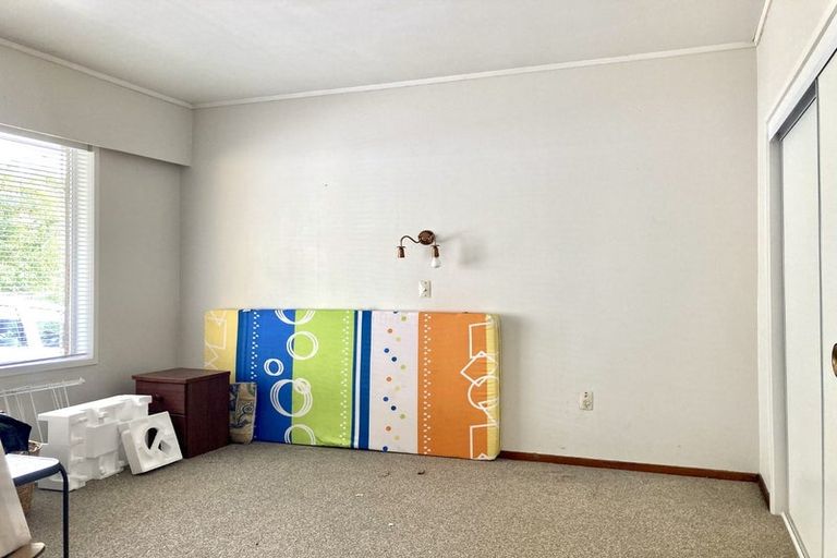 Photo of property in 5/1 Takapu Street, Henderson, Auckland, 0612