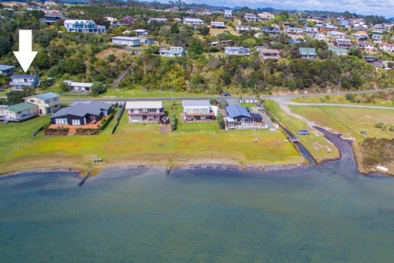 Photo of property in 32 Lincoln Street, Mangawhai Heads, Mangawhai, 0505