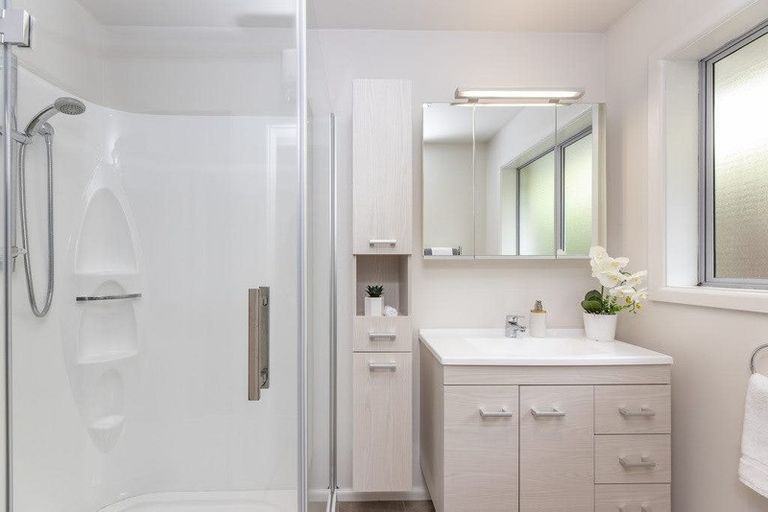 Photo of property in 2/149 Wairakei Road, Bryndwr, Christchurch, 8053