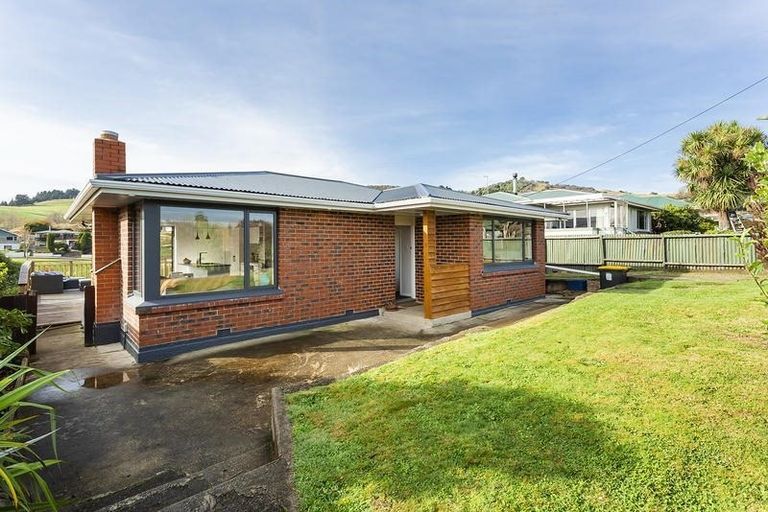Photo of property in 12 Weir Street, Green Island, Dunedin, 9018