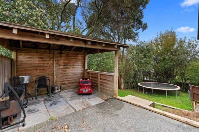 Photo of property in 16 Kintara Drive, Massey, Auckland, 0614