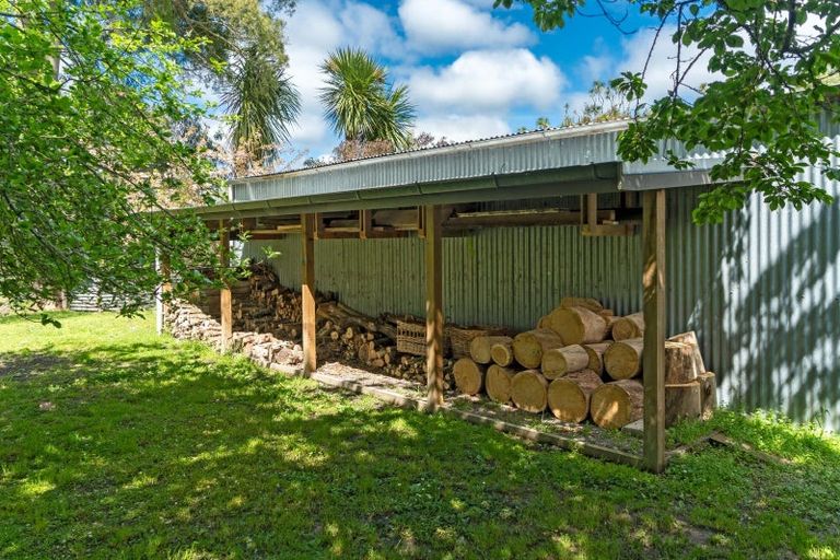Photo of property in 72a Ahikouka Road, Ahikouka, Greytown, 5794