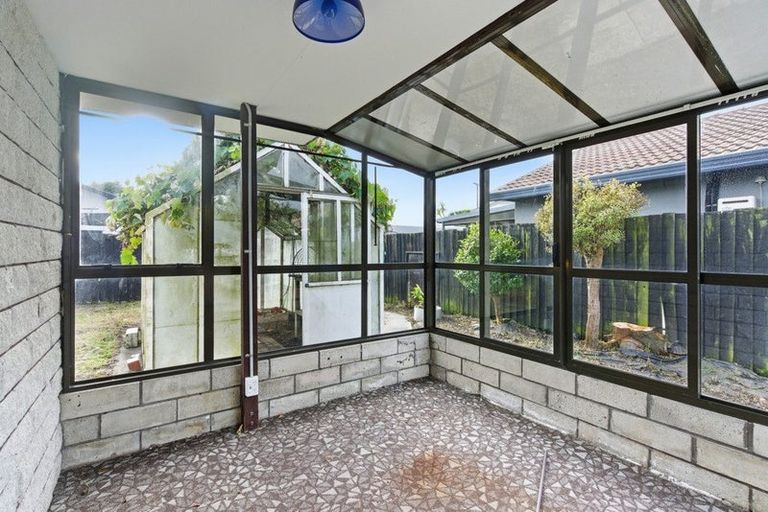 Photo of property in 16 Fernbrook Place, Mairehau, Christchurch, 8013