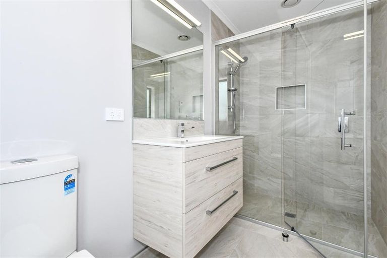 Photo of property in 5 Kenehi Road, Karaka, 2124