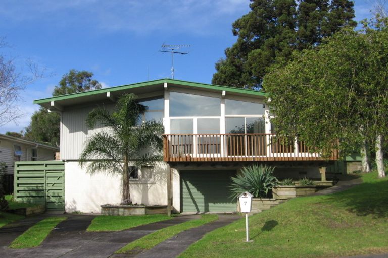 Photo of property in 7 Arlette Place, Massey, Auckland, 0614