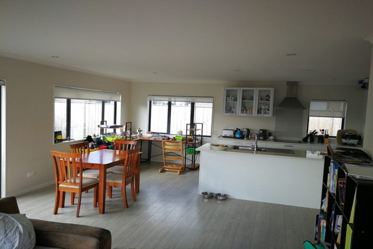 Photo of property in 4 Pohue Avenue, Huapai, Kumeu, 0810