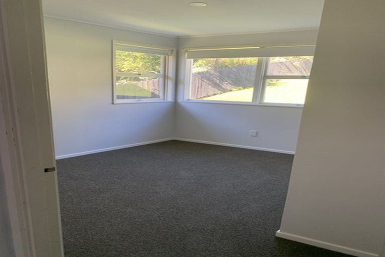 Photo of property in 27 Infidel Place, Torbay, Auckland, 0630