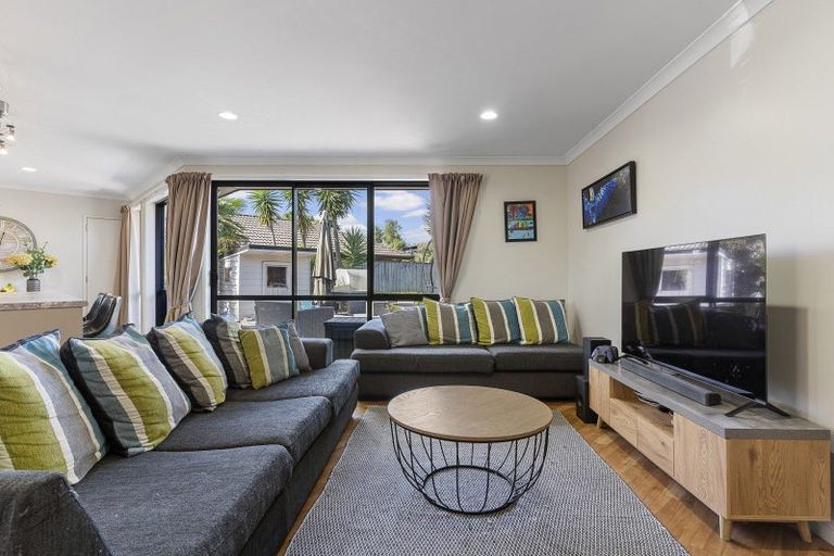 Photo of property in 11 Marick Place, Papamoa Beach, Papamoa, 3118