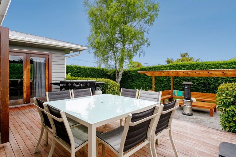 Photo of property in 50 Te Hatepe Avenue, Taupo, 3330