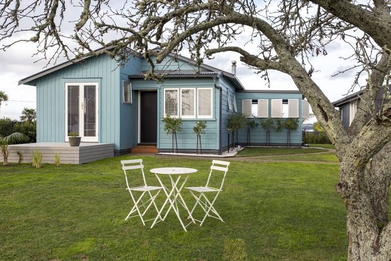 Photo of property in 60 Mclarin Road, Glenbrook, Waiuku, 2681