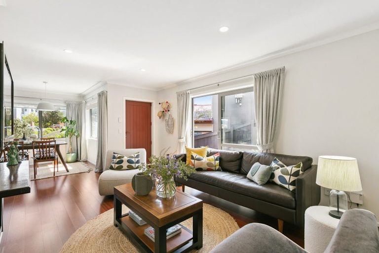 Photo of property in 4 Lakshmi Place, Khandallah, Wellington, 6035