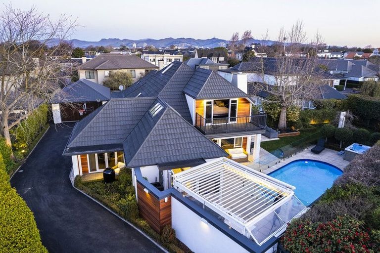 Photo of property in 38a Mcdougall Avenue, St Albans, Christchurch, 8014