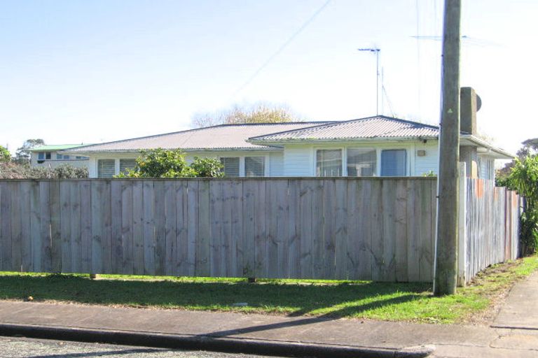 Photo of property in 7 Crown Crescent, Otara, Auckland, 2023