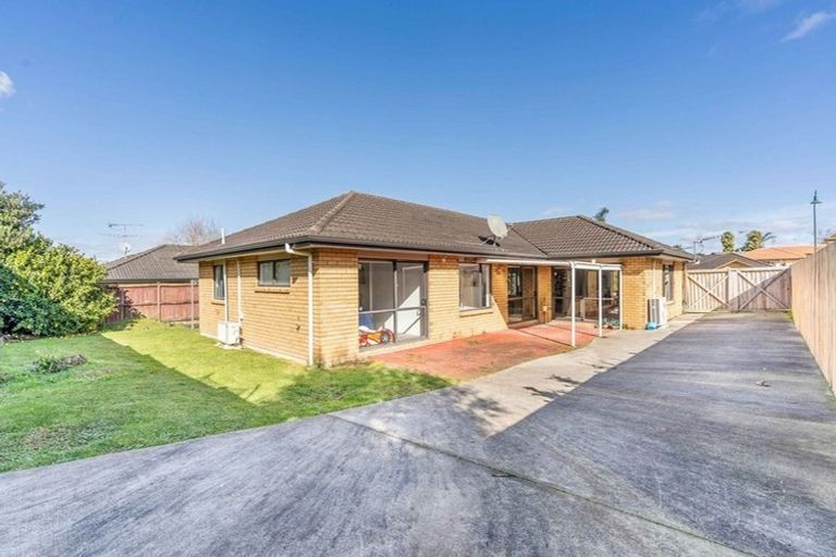 Photo of property in 57 Magic Way, Randwick Park, Auckland, 2105