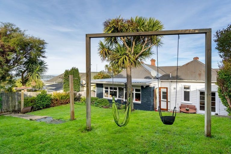 Photo of property in 16 Clifford Street, Dalmore, Dunedin, 9010