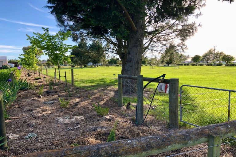 Photo of property in 53 Mclaughlins Road, Darfield, 7571