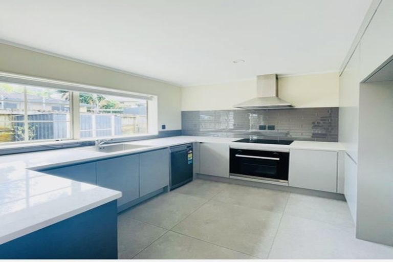 Photo of property in 53 Stratford Road, Manurewa, Auckland, 2105