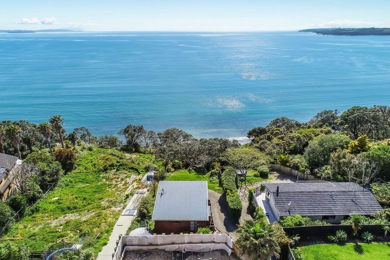 Photo of property in 106a Vipond Road, Stanmore Bay, Whangaparaoa, 0932