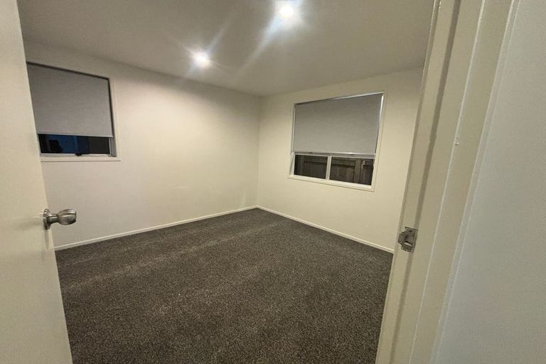 Photo of property in 2 Arnhem Place, Pukekohe, 2120