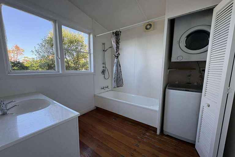 Photo of property in 43a Baroda Street, Khandallah, Wellington, 6035