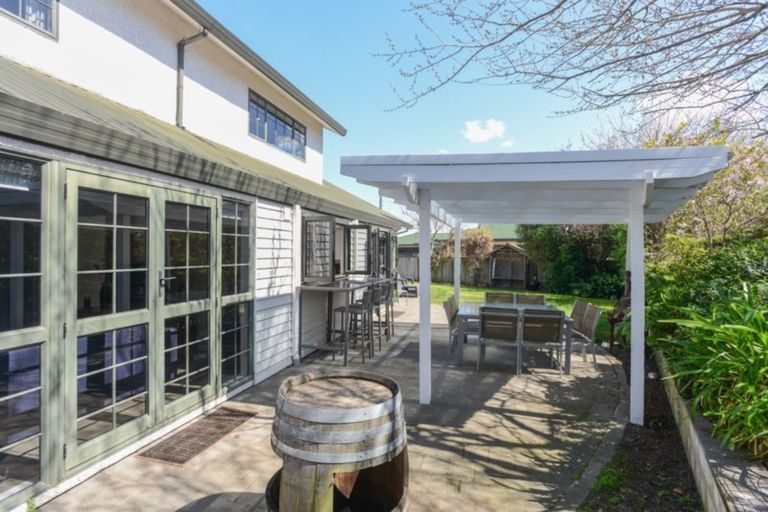 Photo of property in 14 Kingsgate Lane, Havelock North, 4130