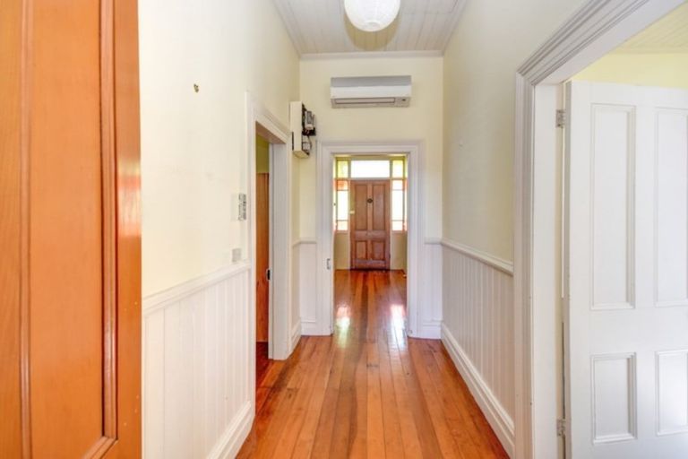 Photo of property in 43 Queens Drive, Saint Kilda, Dunedin, 9012