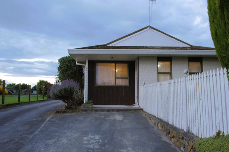 Photo of property in 32 Cecil Place, Cloverlea, Palmerston North, 4412