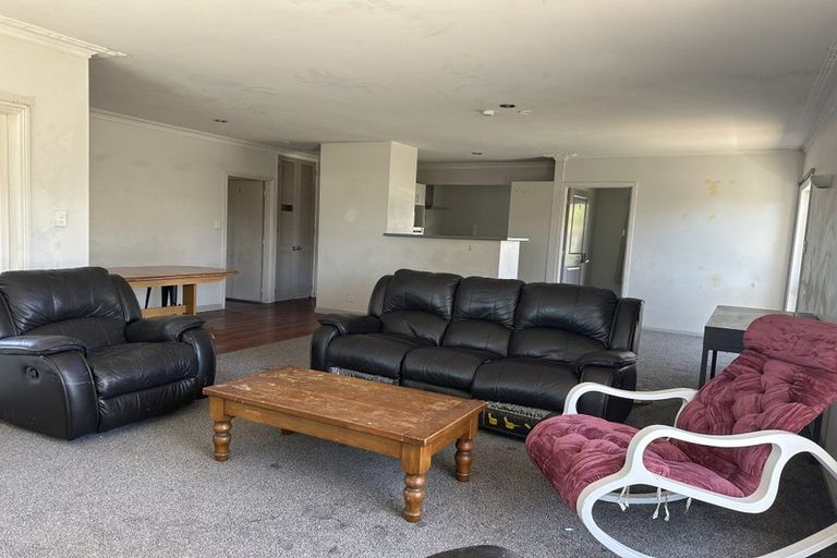 Photo of property in 1/422 Hibiscus Coast Highway, Orewa, 0931