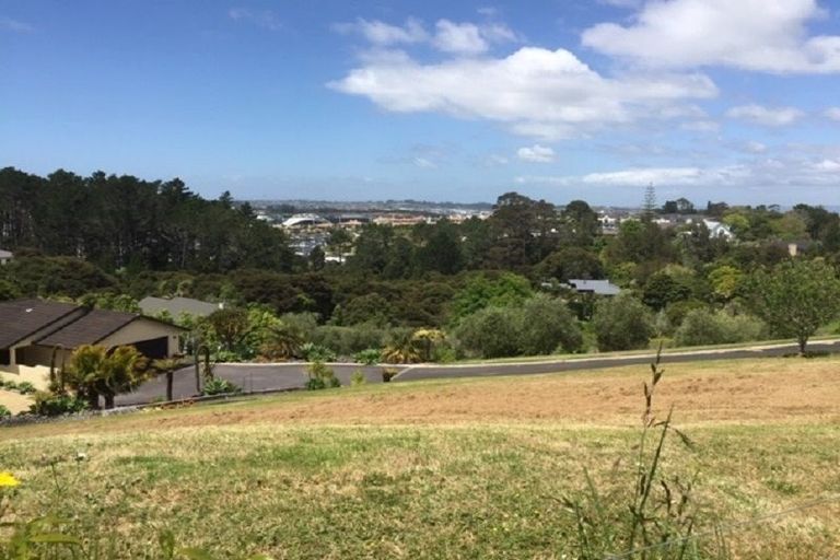 Photo of property in 215 Gills Road, Albany Heights, Auckland, 0632