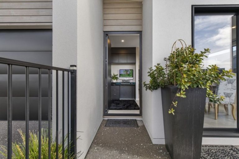 Photo of property in 6 Franks Way, Papamoa Beach, Papamoa, 3118