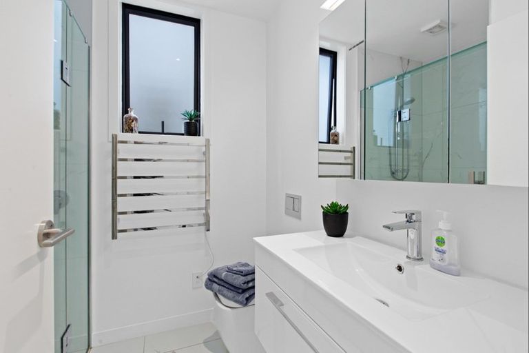 Photo of property in 5/445 Hibiscus Coast Highway, Orewa, 0931