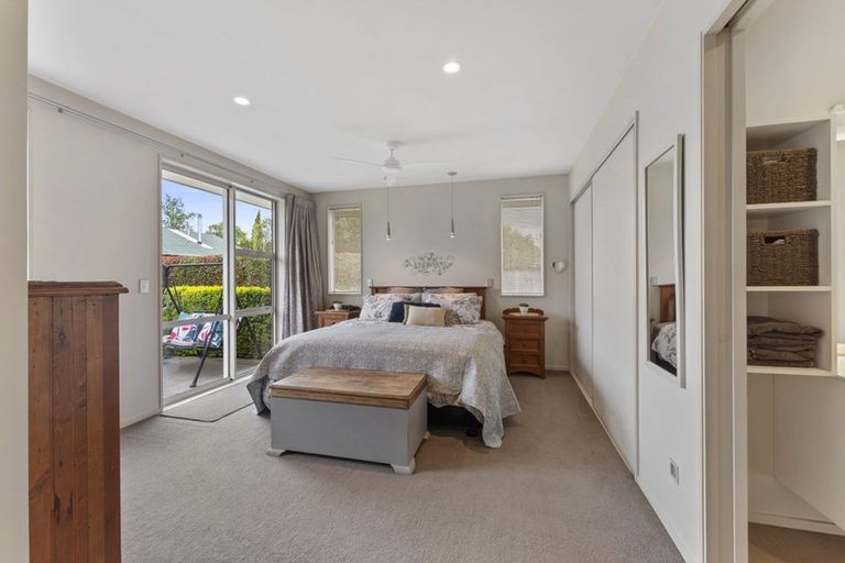 Photo of property in 11 Church Street, Oxford, 7430