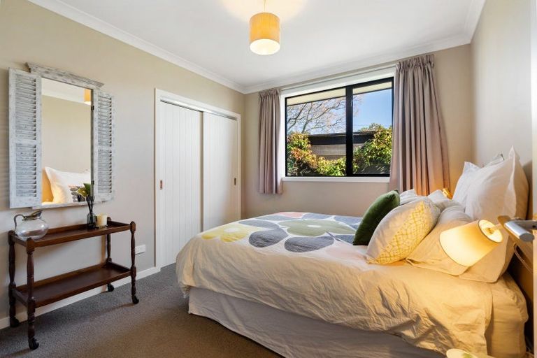 Photo of property in 28 Reynolds Road, Havelock North, 4130