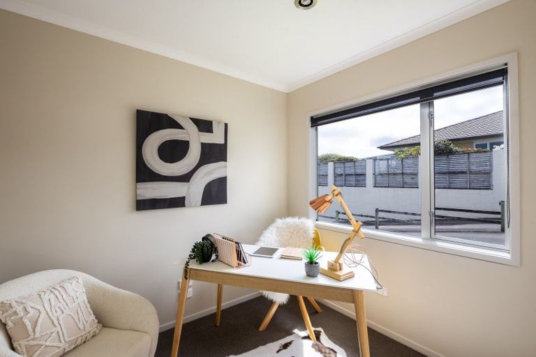 Photo of property in 36 Karamea Street, Whalers Gate, New Plymouth, 4310