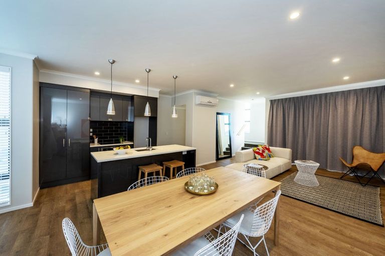 Photo of property in 81 Glidepath Road, Hobsonville, Auckland, 0616