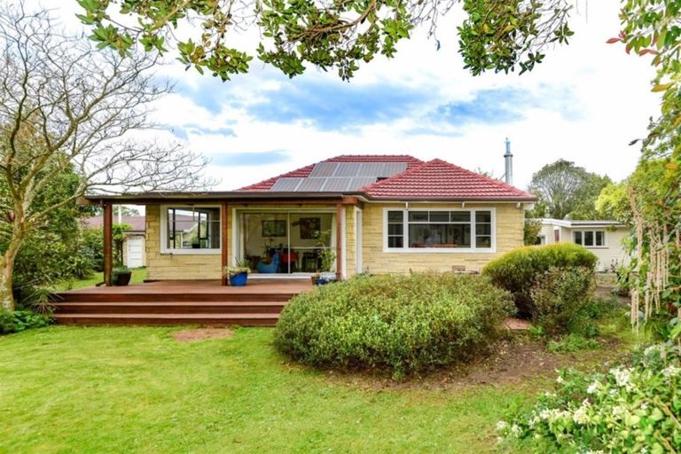 Photo of property in 57 Searells Road, Strowan, Christchurch, 8052