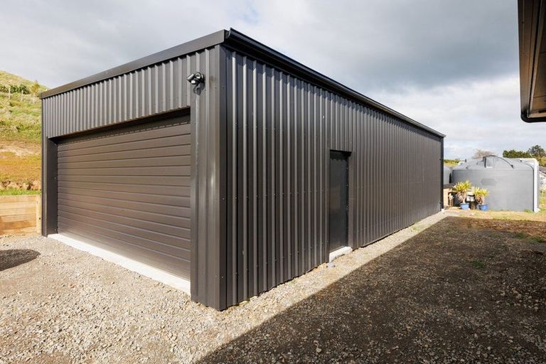 Photo of property in 38 Fry Road, Halcombe, Feilding, 4777