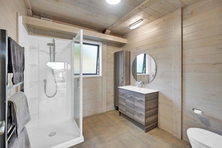 Photo of property in 221a Te Wahapu Road, Russell, 0272