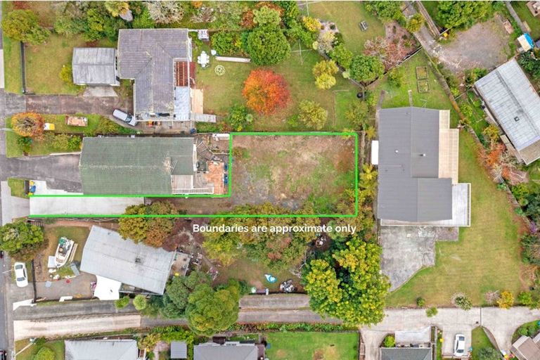 Photo of property in 58a Colwill Road, Massey, Auckland, 0614