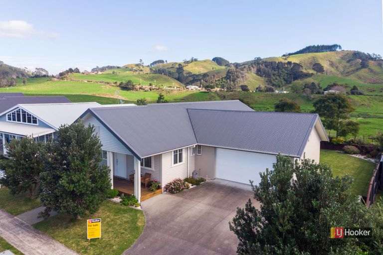 Photo of property in 42 Ocean Breeze Drive, Waihi Beach, 3611