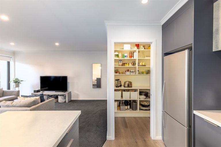 Photo of property in 15 Holmes Hanover Lane, Halswell, Christchurch, 8025