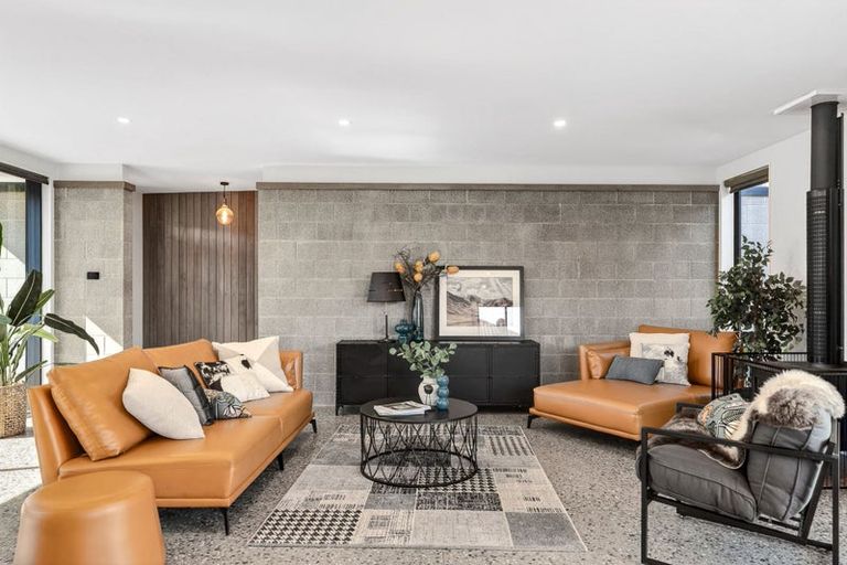 Photo of property in 13 Isthmus Place, Lake Hawea, Wanaka, 9382